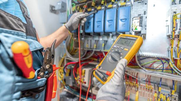 Best Affordable Emergency Electrician  in Metropolis, IL